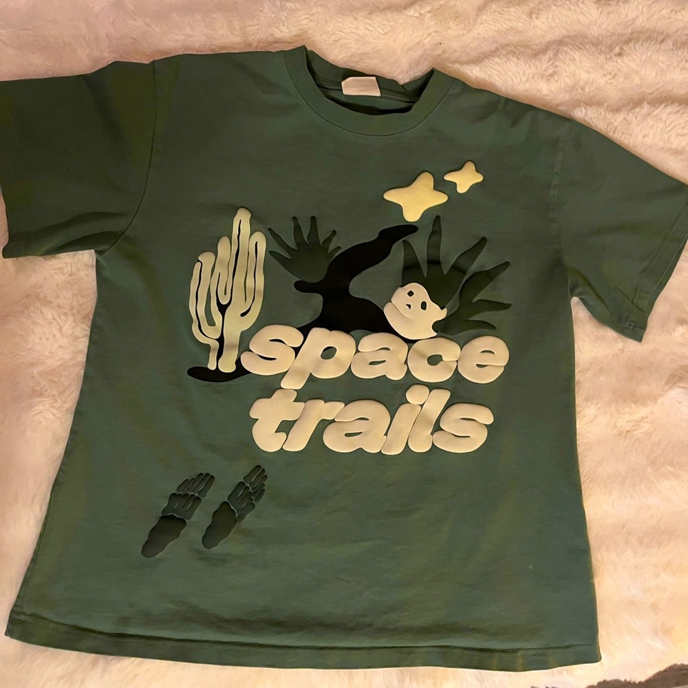 Broken planet sage green “space trails” shirt size small unisex 🪷